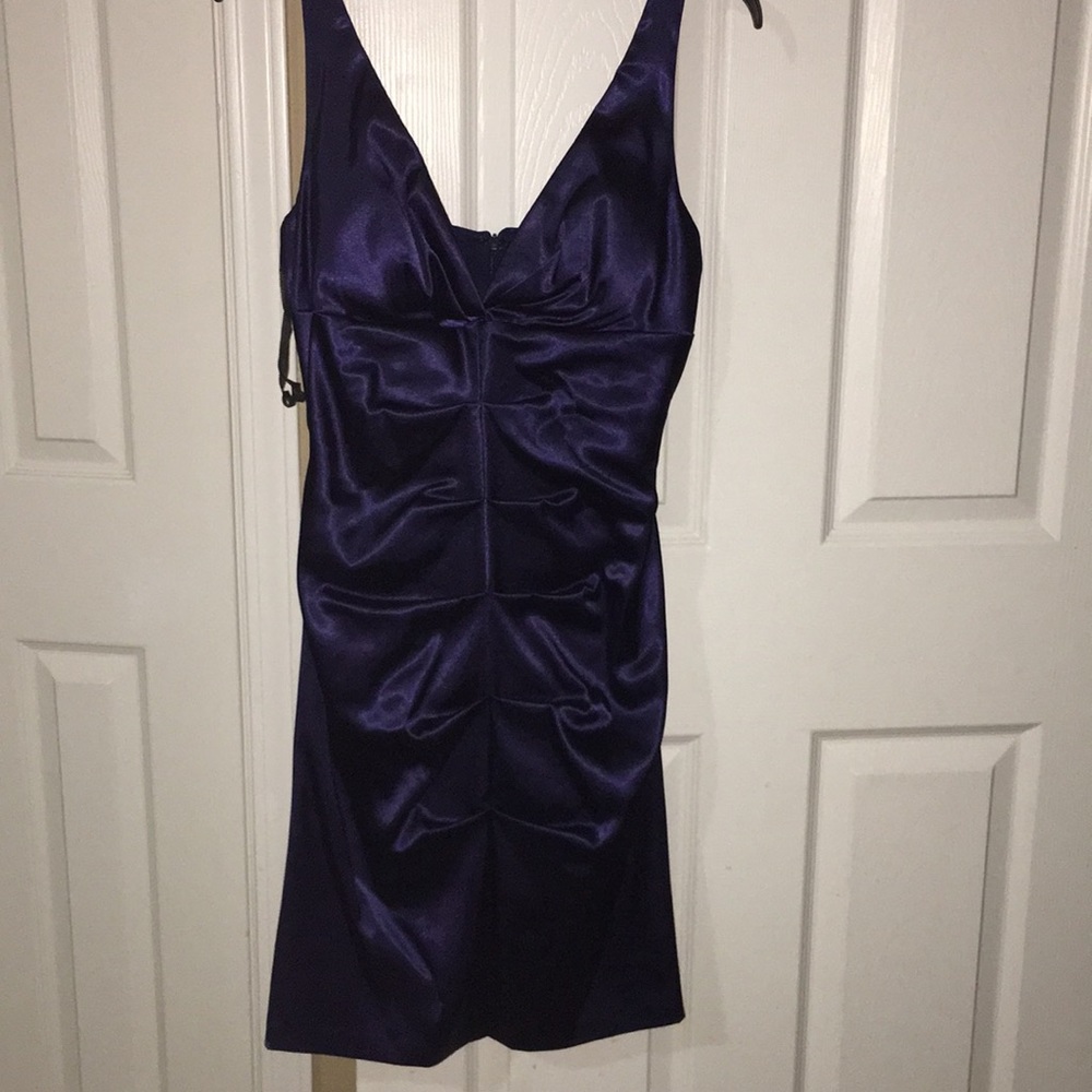 Women’s semi-formal dress
